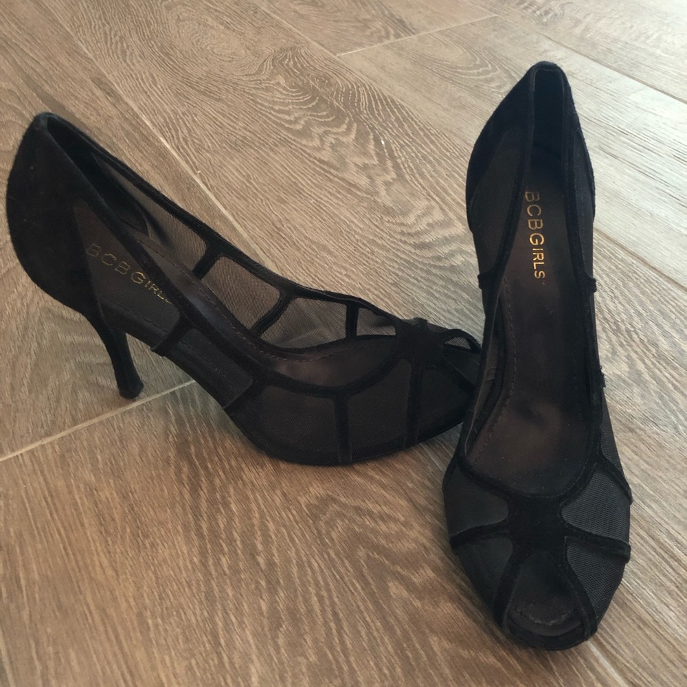 BCBG Girls black pumps